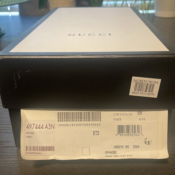 GUCCI WOMEN'S THONG SANDAL WITH DOUBLE G - Picture 8 of 9